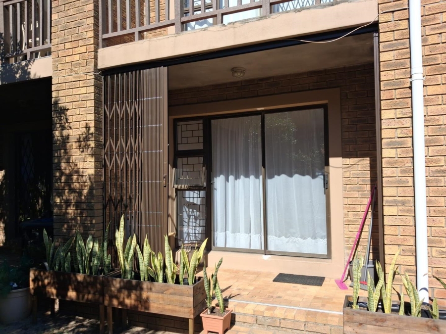 To Let 2 Bedroom Property for Rent in Sonstraal Western Cape